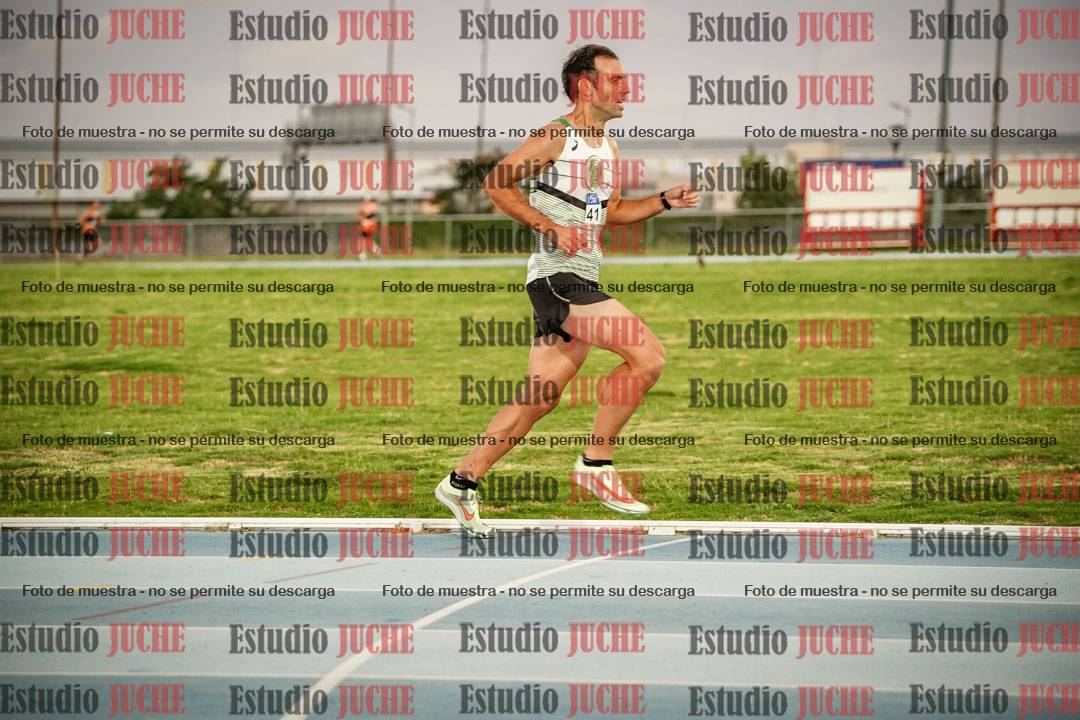 Fotos de los 3000 m llanos de varones