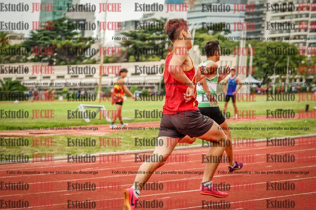 Fotos de los 400 m llanos de varones