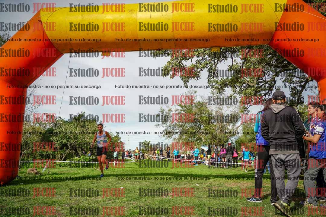 Fotos de la llegada del cross de 8000 m