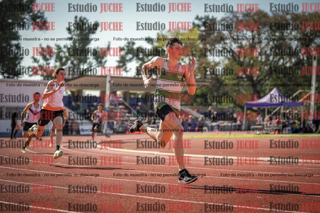 Fotos de los 400 m llanos de varones