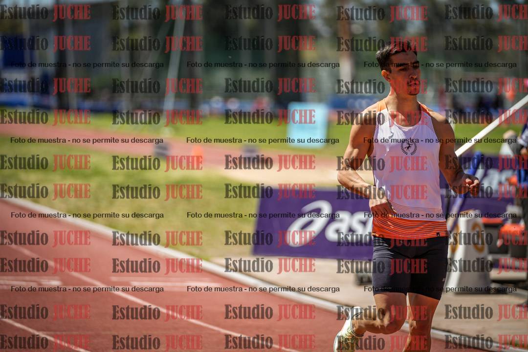 Fotos de los 400 m llanos de varones