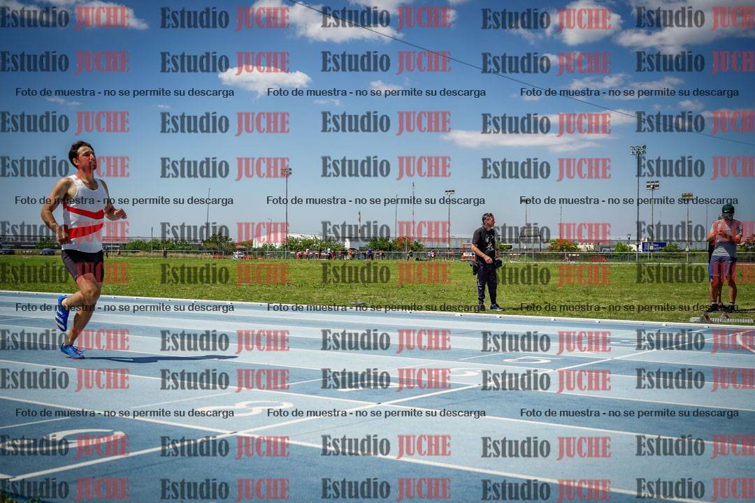 Fotos de los 400 m llanos de varones