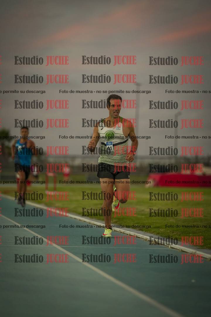 Fotos de los 3000 m llanos de varones