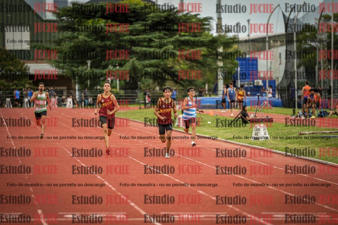 Fotos de los 400 m llanos de varones