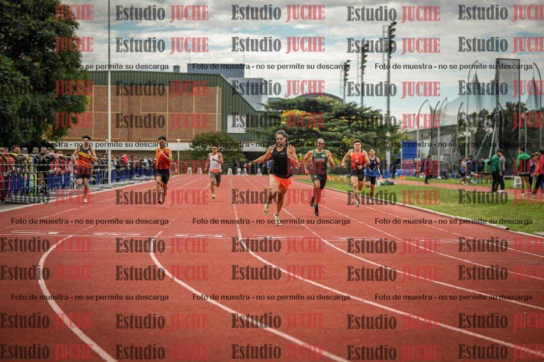 Fotos de los 400 m llanos de varones