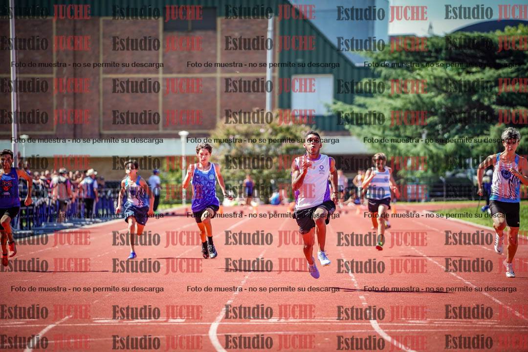Fotos de los 80 m de varones