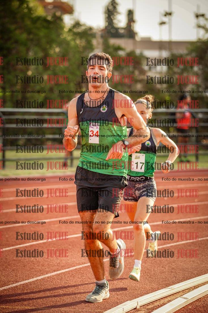 Fotos de los 5000 m llanos de mujeres y varones
