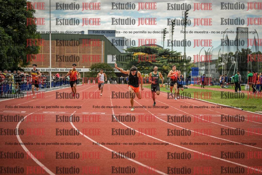 Fotos de los 400 m llanos de varones
