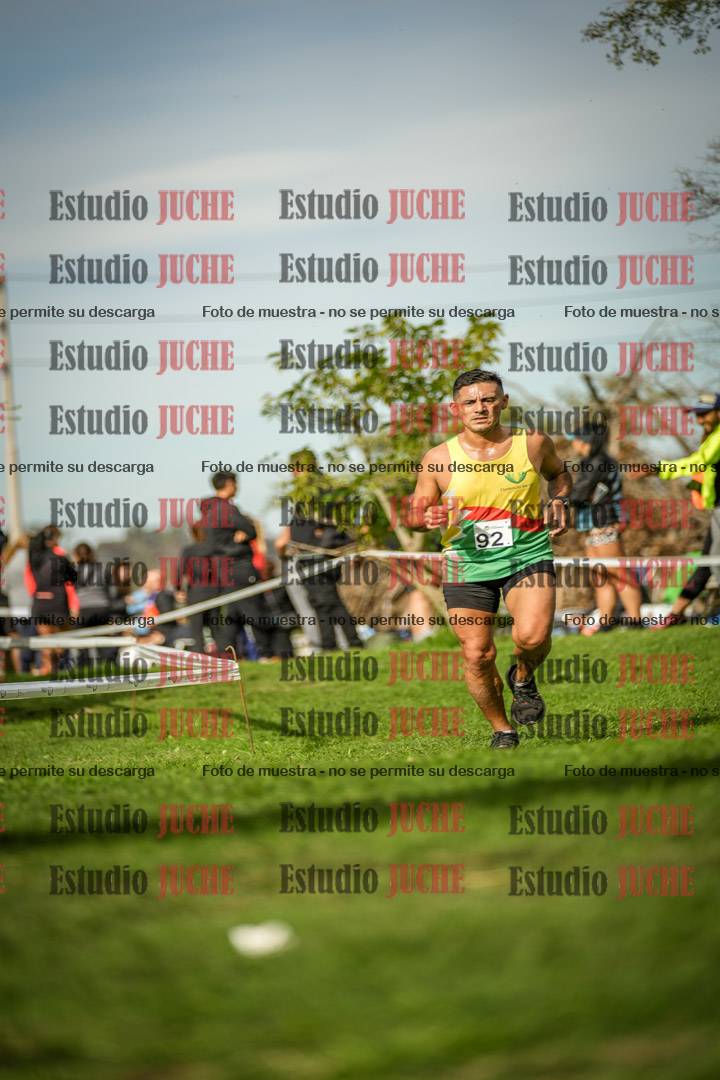 Fotos de la llegada del cross de 8000 m