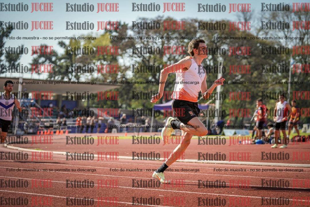 Fotos de los 400 m llanos de varones
