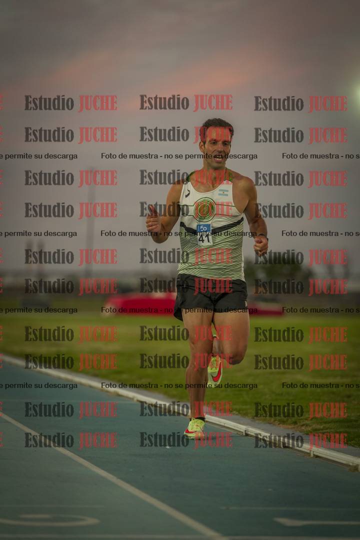 Fotos de los 3000 m llanos de varones