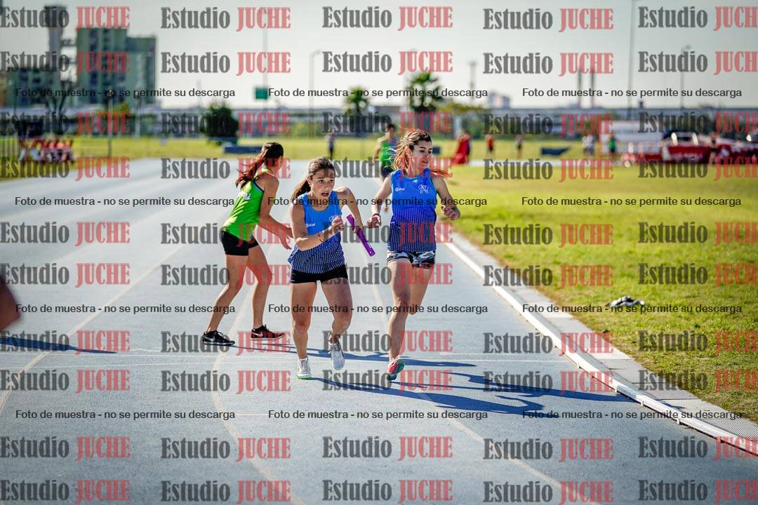 Fotos de las postas 8x300 m mixtas