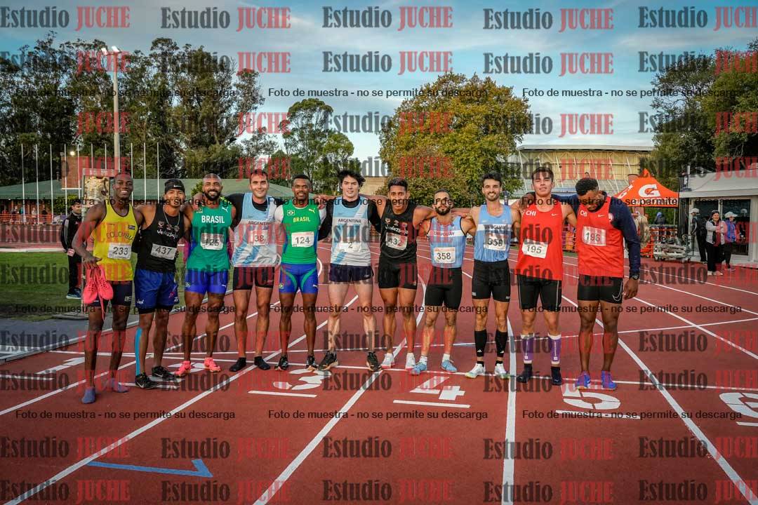 Fotos de algunos extras y podios del día 2