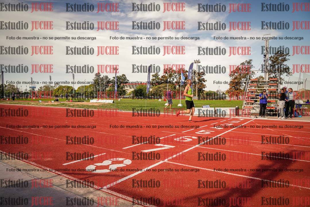 Fotos de los 400 m llanos de varones
