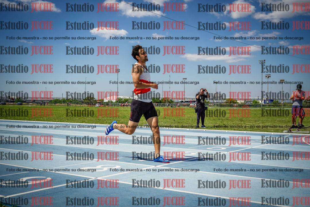 Fotos de los 400 m llanos de varones