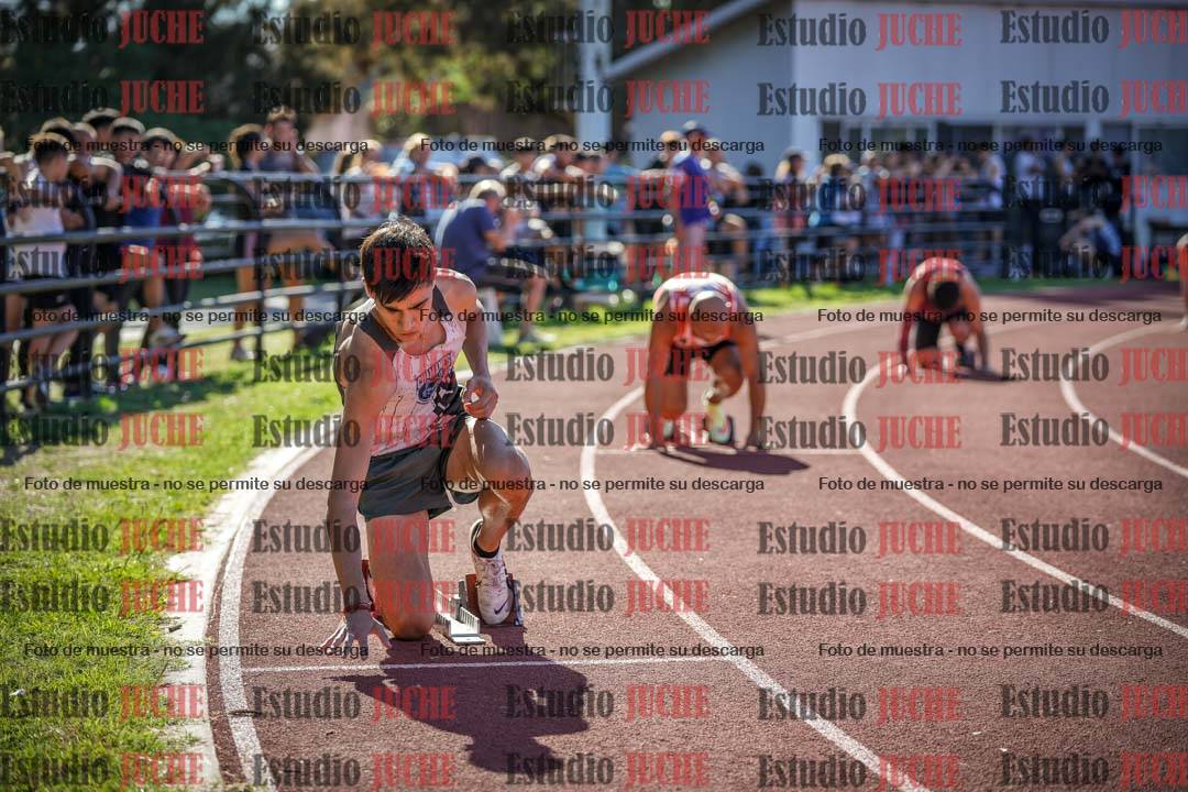 Fotos de los 400 m llanos de varones