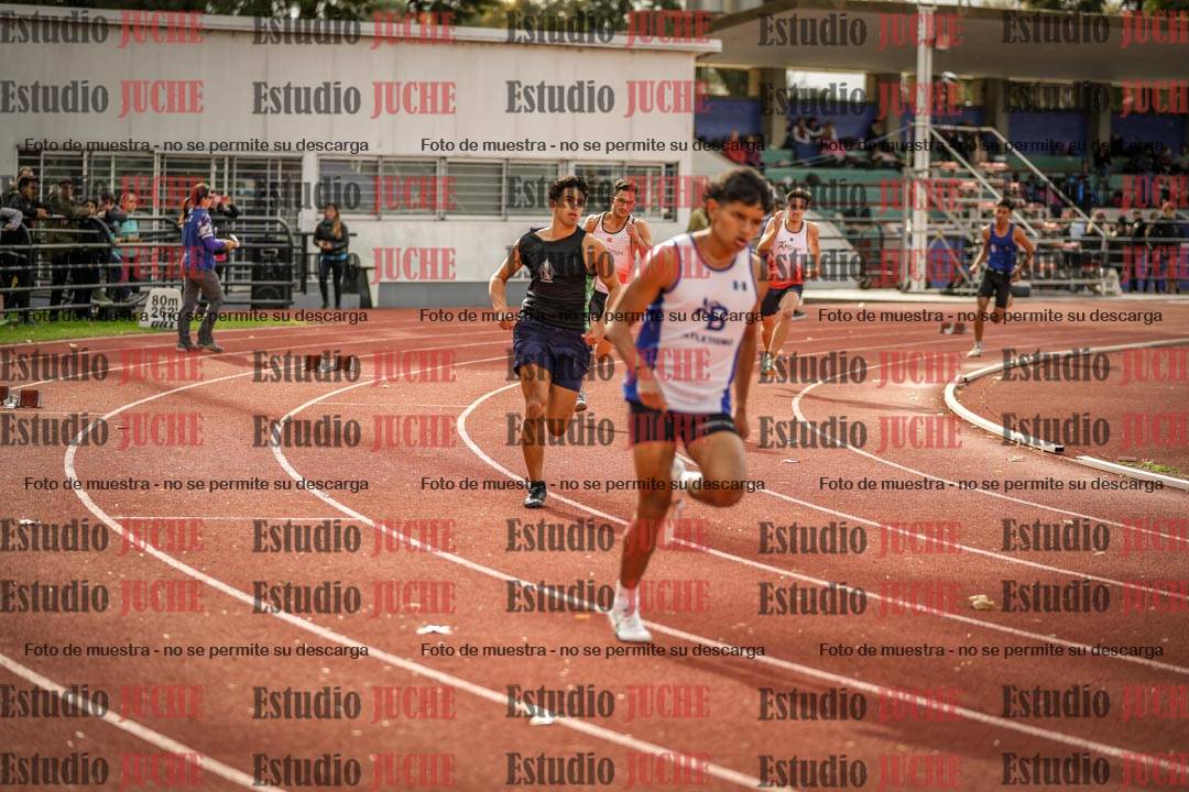 Fotos de los 400 m llanos de varones