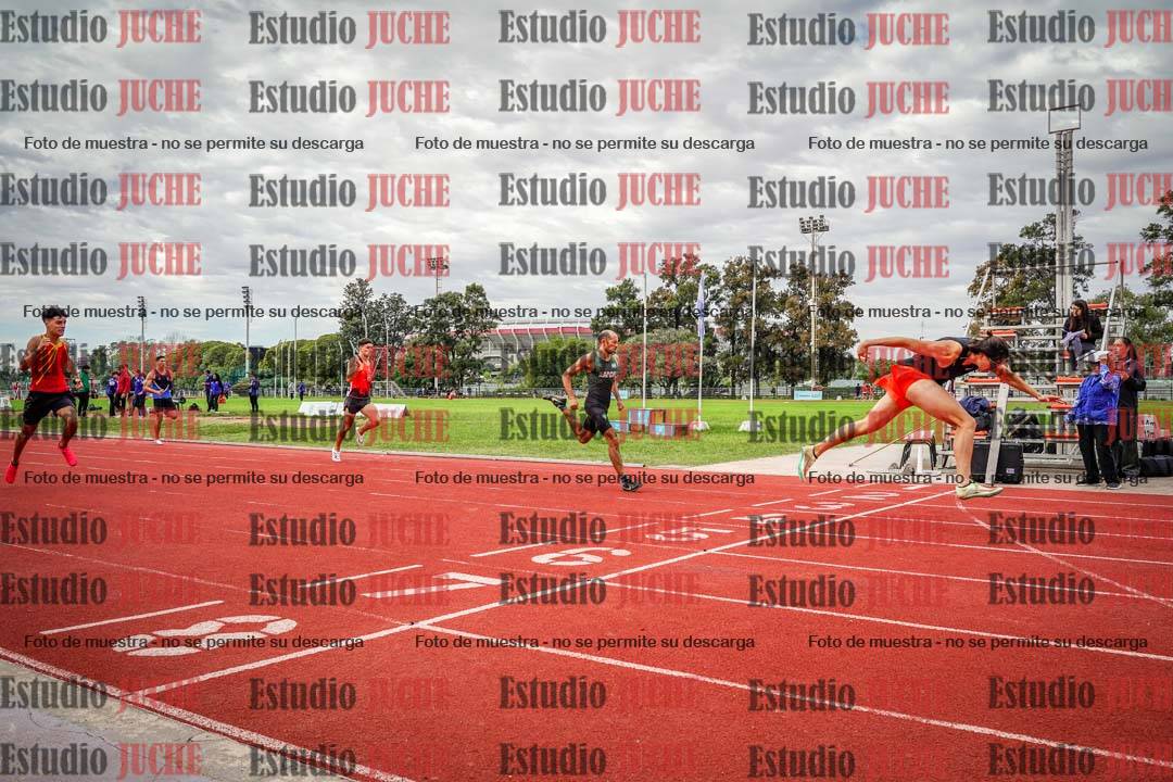Fotos de los 400 m llanos de varones