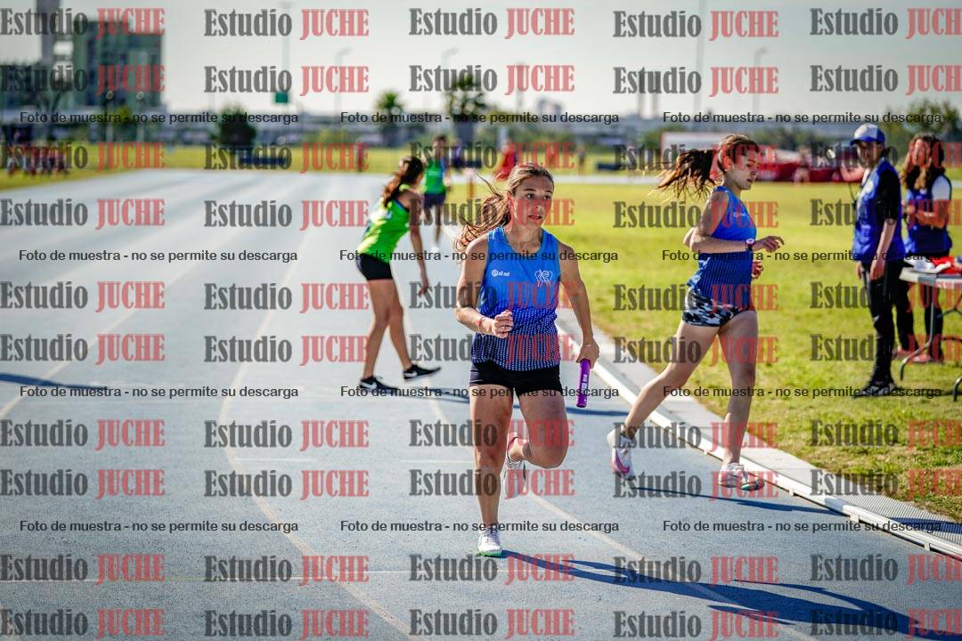 Fotos de las postas 8x300 m mixtas