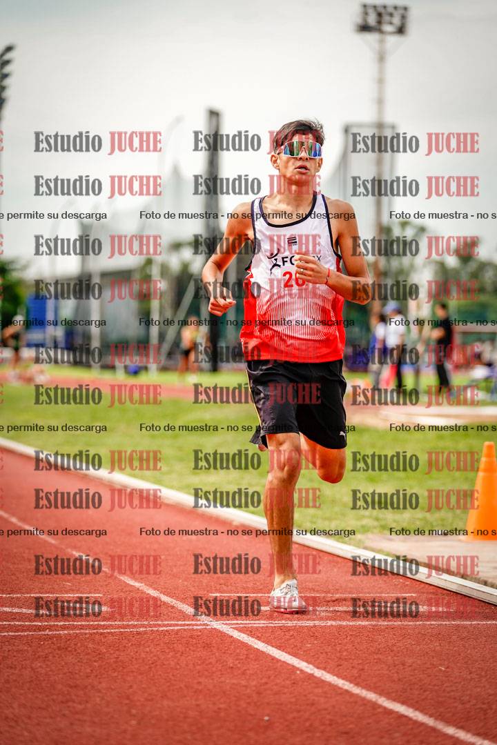 Fotos de los 800 m de varones