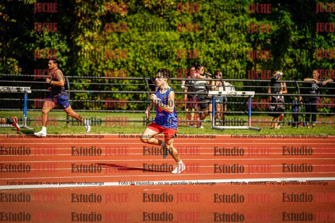 Fotos de los 800 m llanos de varones
