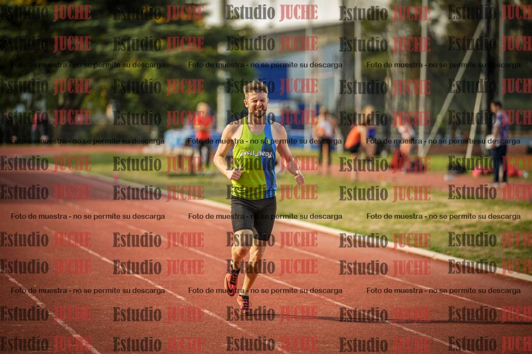 Fotos de los 400 m llanos de varones