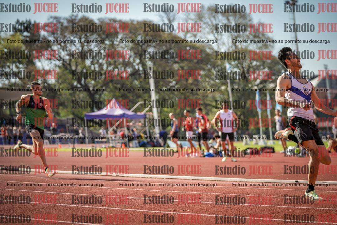 Fotos de los 400 m llanos de varones