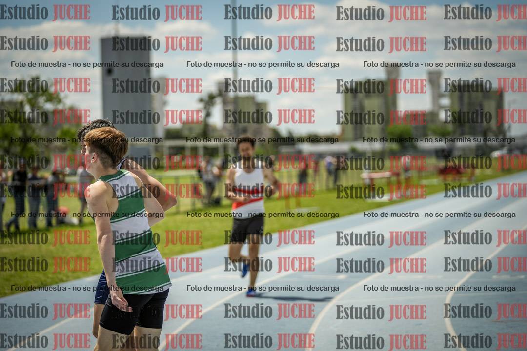 Fotos de los 400 m llanos de varones