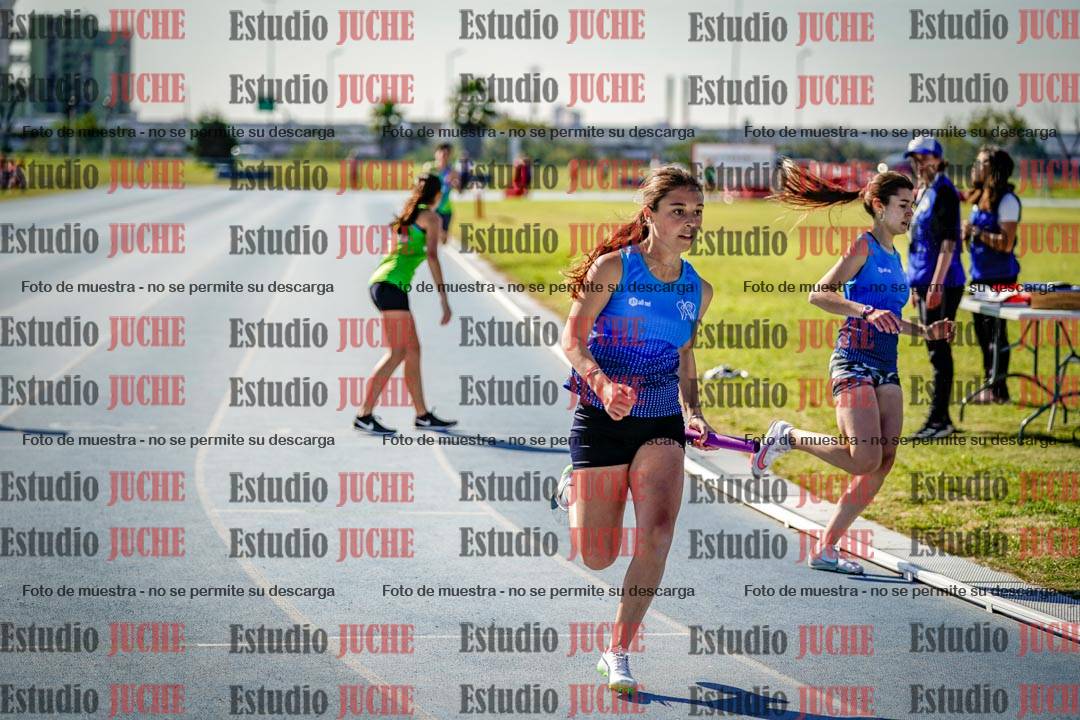 Fotos de las postas 8x300 m mixtas