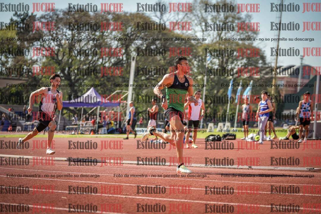 Fotos de los 400 m llanos de varones