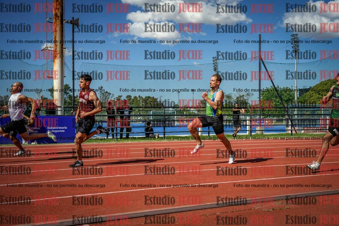 Fotos de los 200 m llanos de varones