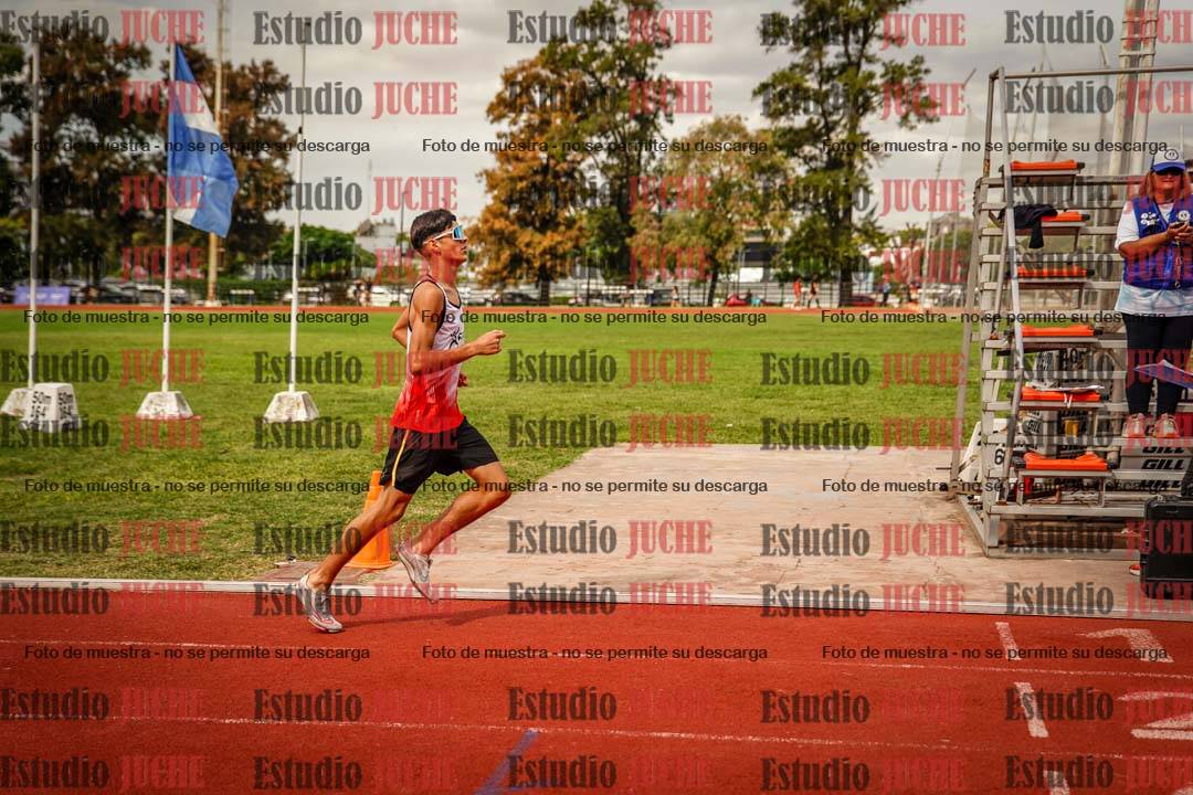 Fotos de los 800 m de varones