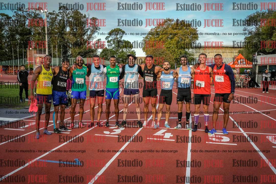 Fotos de algunos extras y podios del día 2