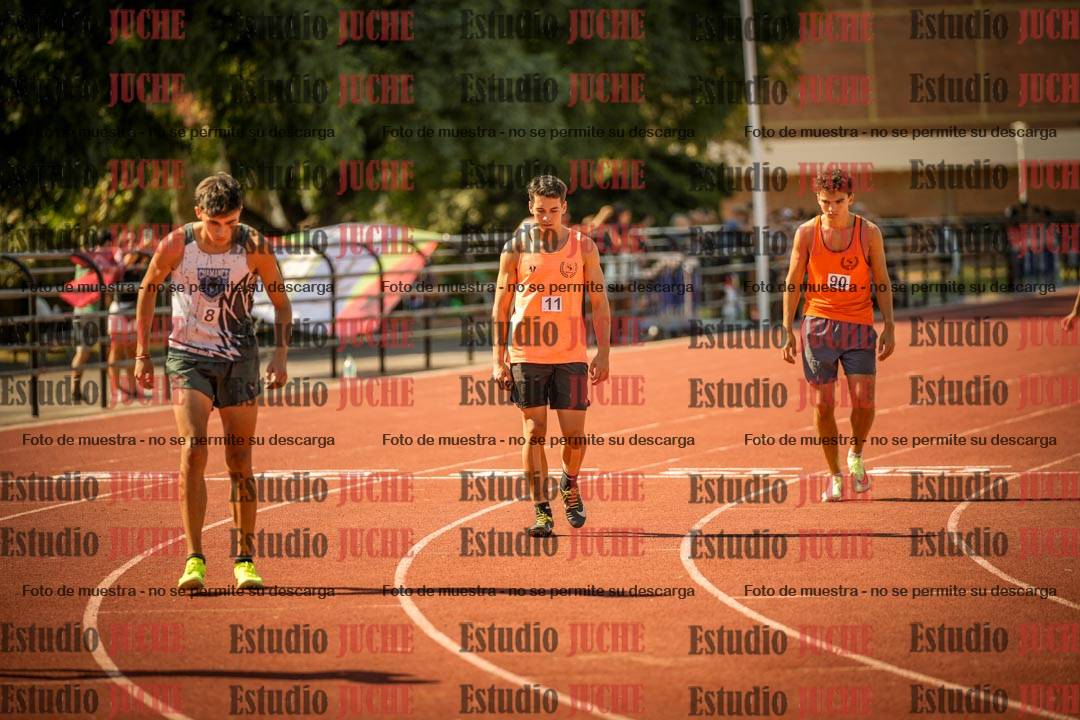 Fotos de los 800 m llanos de varones