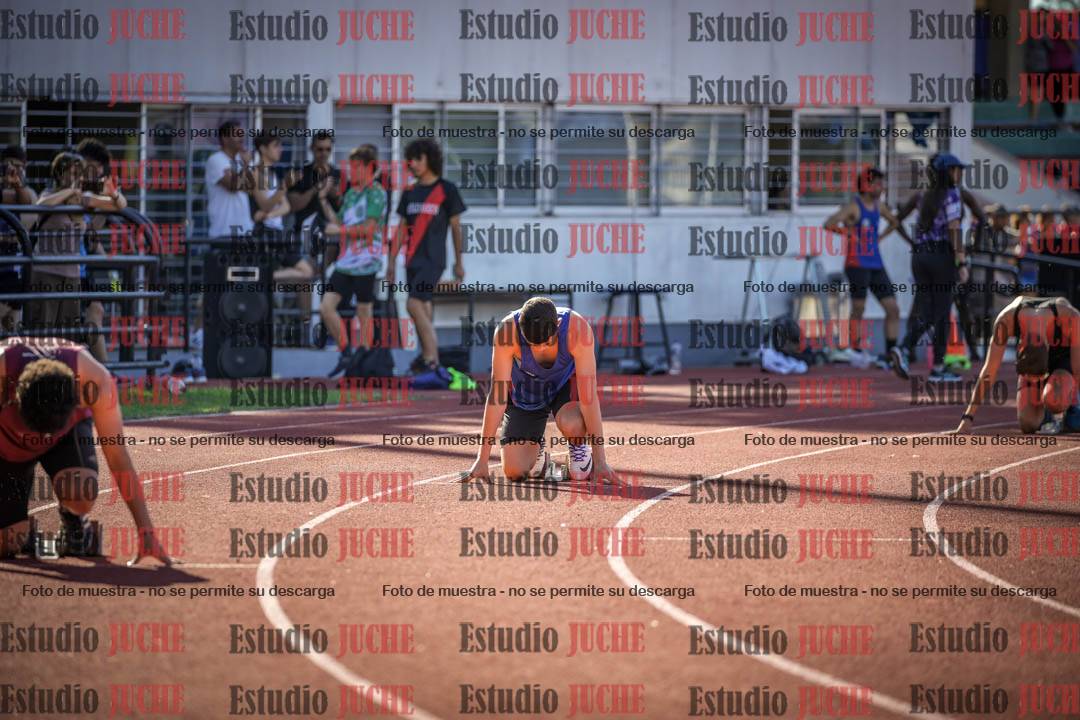 Fotos de los 400 m llanos de varones