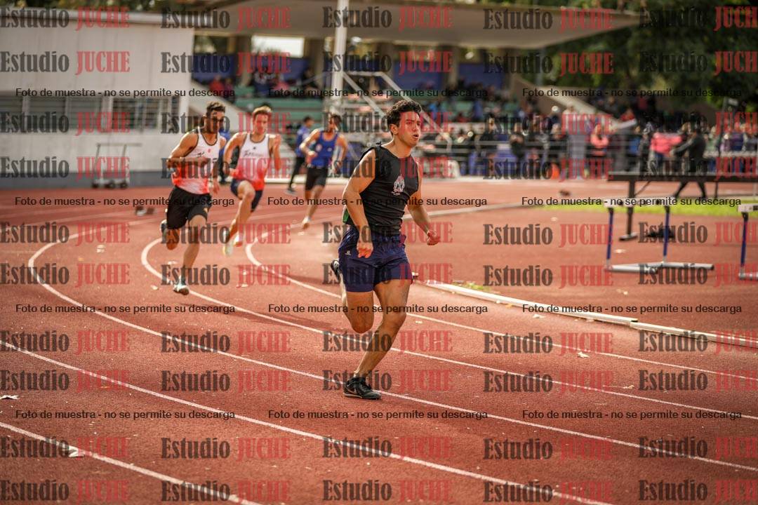 Fotos de los 400 m llanos de varones