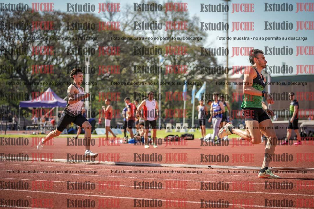 Fotos de los 400 m llanos de varones