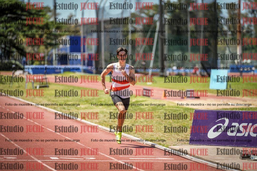 Fotos de los 400 m llanos de varones