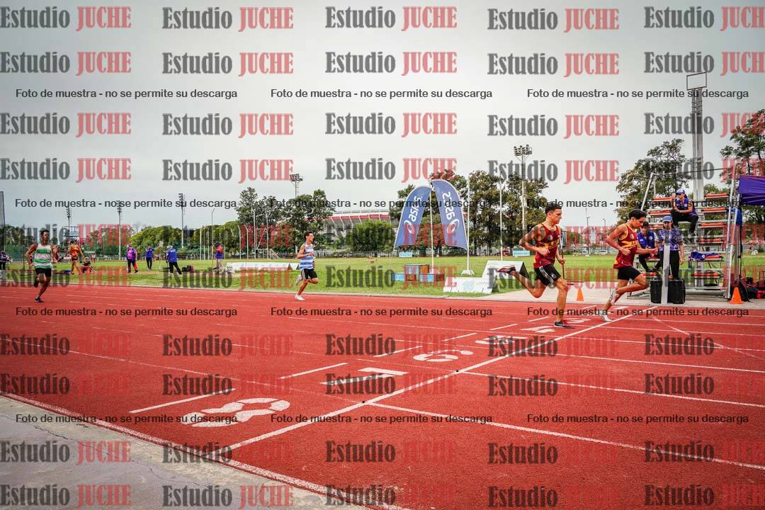 Fotos de los 400 m llanos de varones