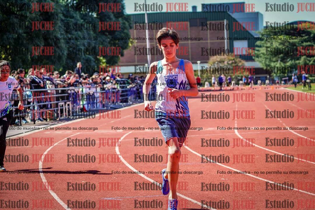 Fotos de los 80 m de varones