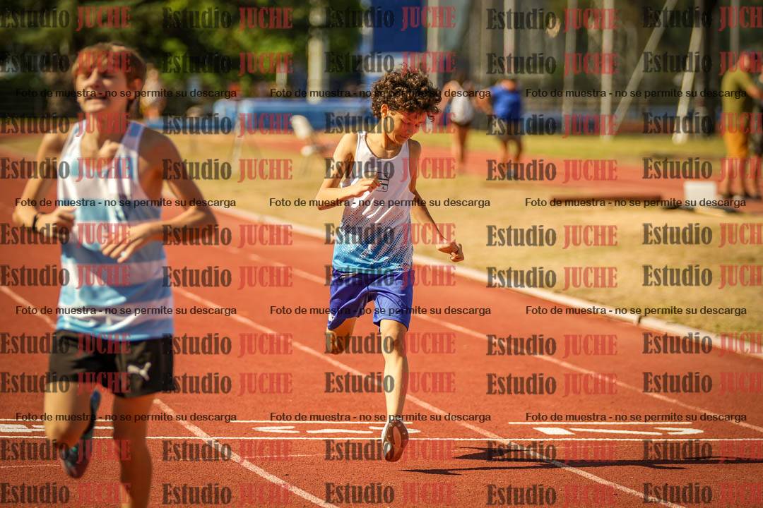 Fotos de los 400 m llanos de varones