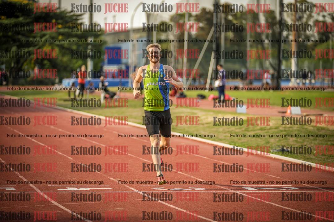 Fotos de los 400 m llanos de varones