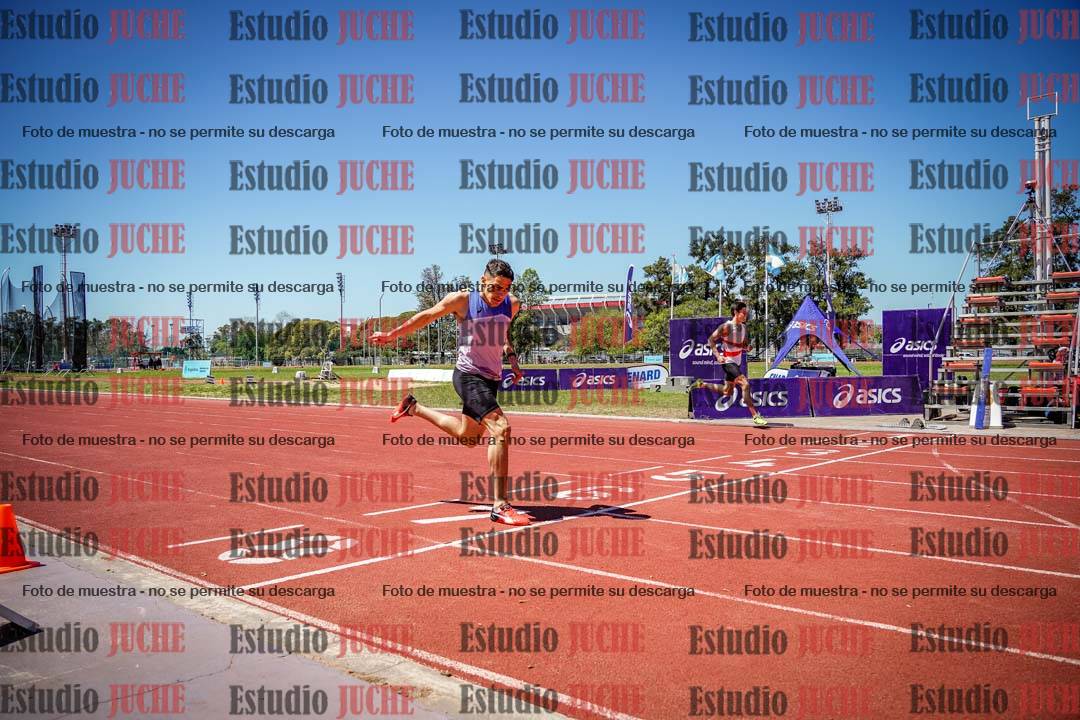 Fotos de los 400 m llanos de varones