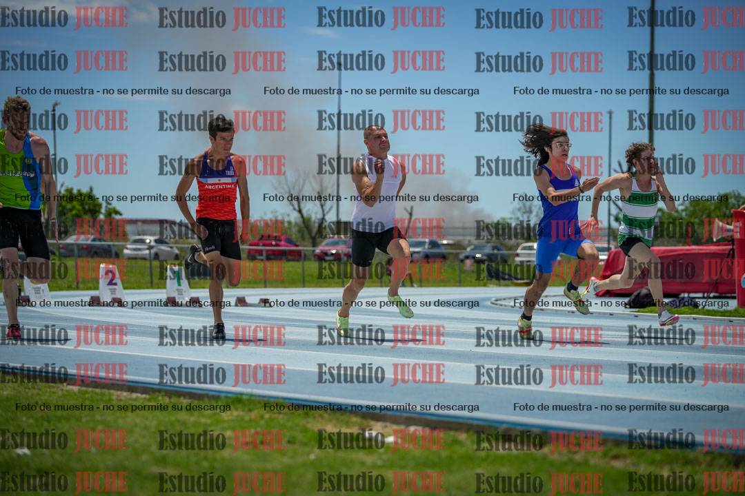 Fotos de los 100 m llanos de varones