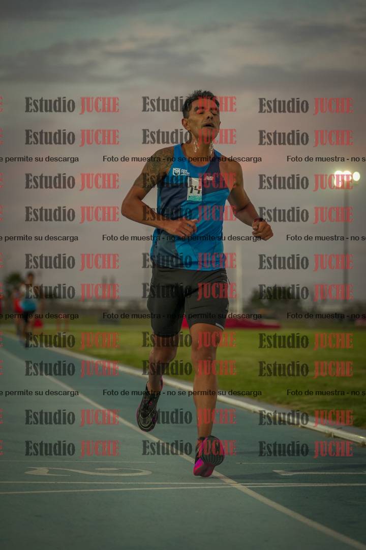 Fotos de los 3000 m llanos de varones