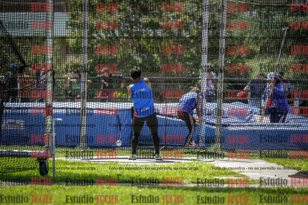 Fotos del lanzamiento de martillo de varones