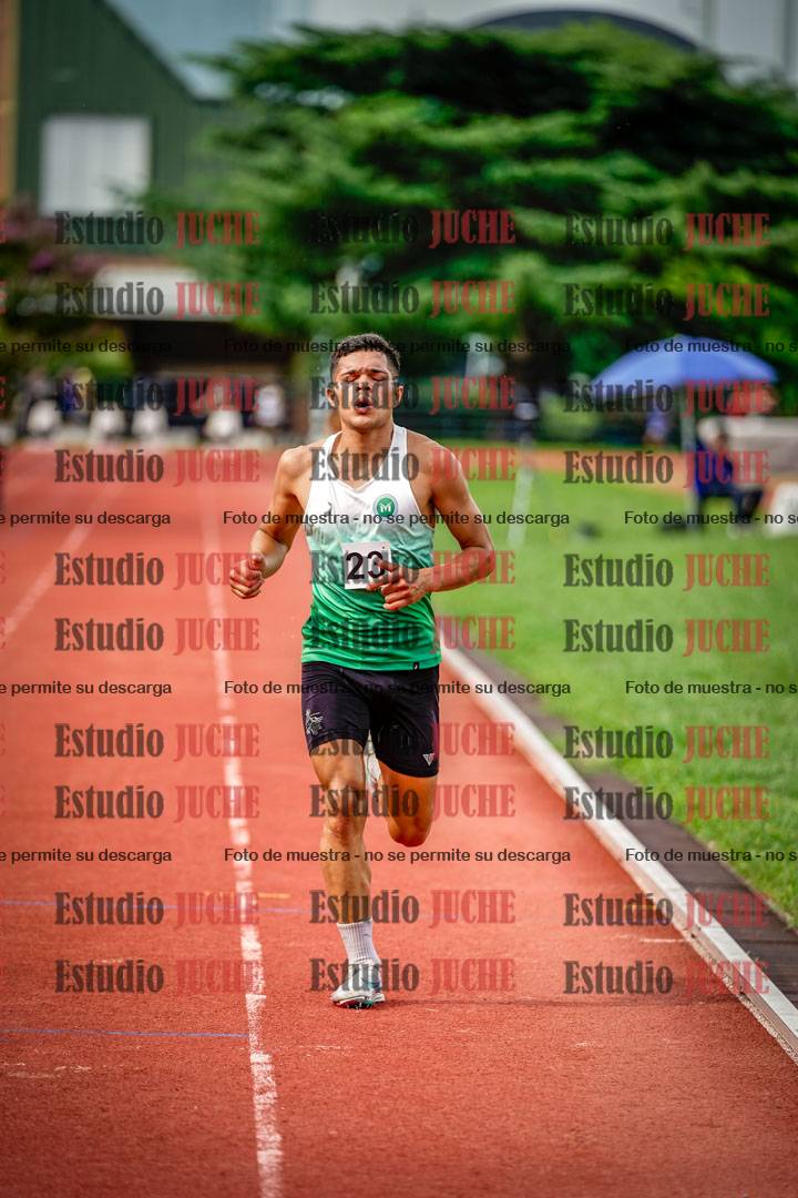 Fotos de los 3000 m con obstáculos de varones