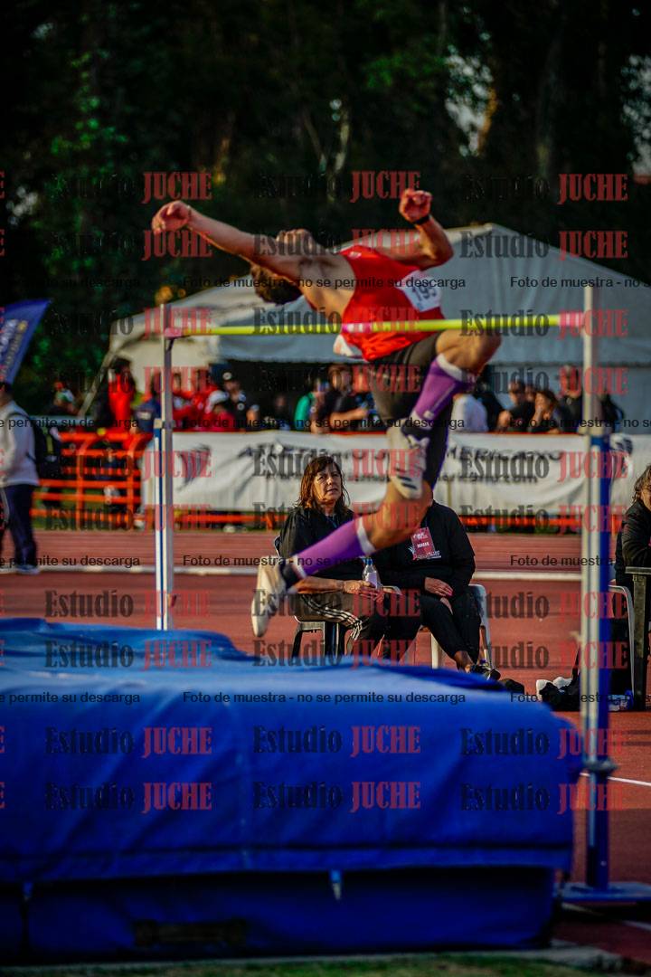 Fotos del salto en alto de varones - deca 4