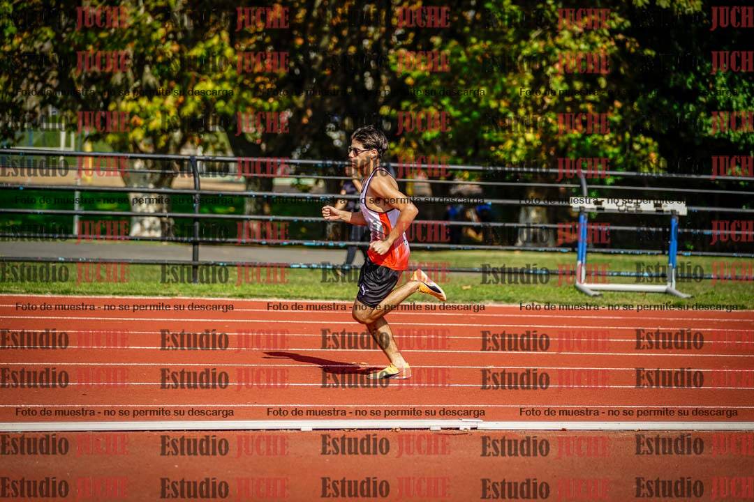 Fotos de los 800 m llanos de varones