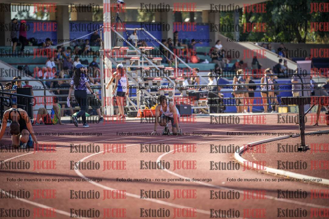 Fotos de los 400 m llanos de varones
